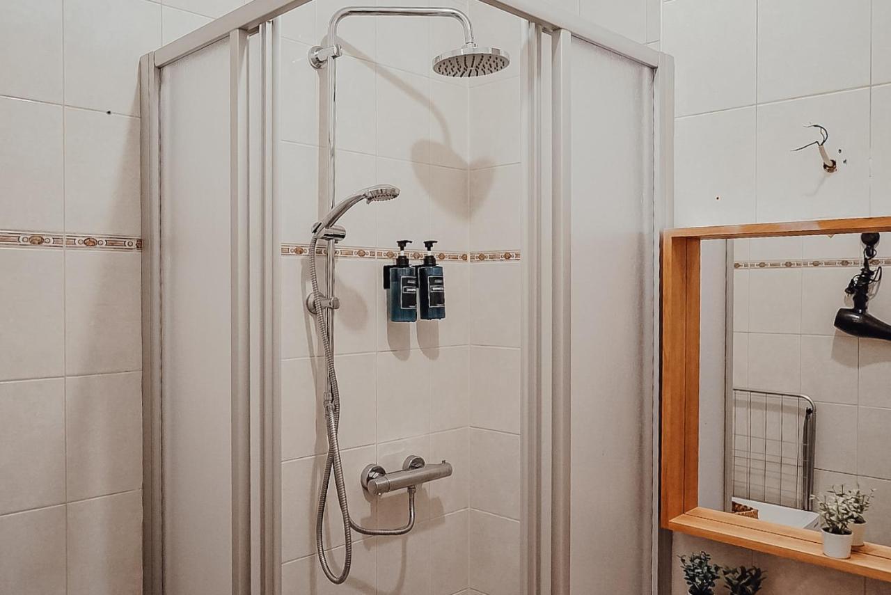 Fewostaeps- Moderne Unterkunft, Zentrumsnah Plauen Exterior foto